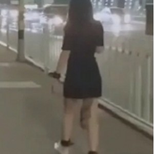 大胆幸爱款女士服装